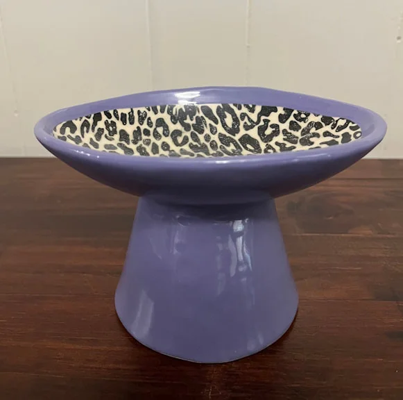 Ceramic Pedestal Cat Food Bowl (Purple)