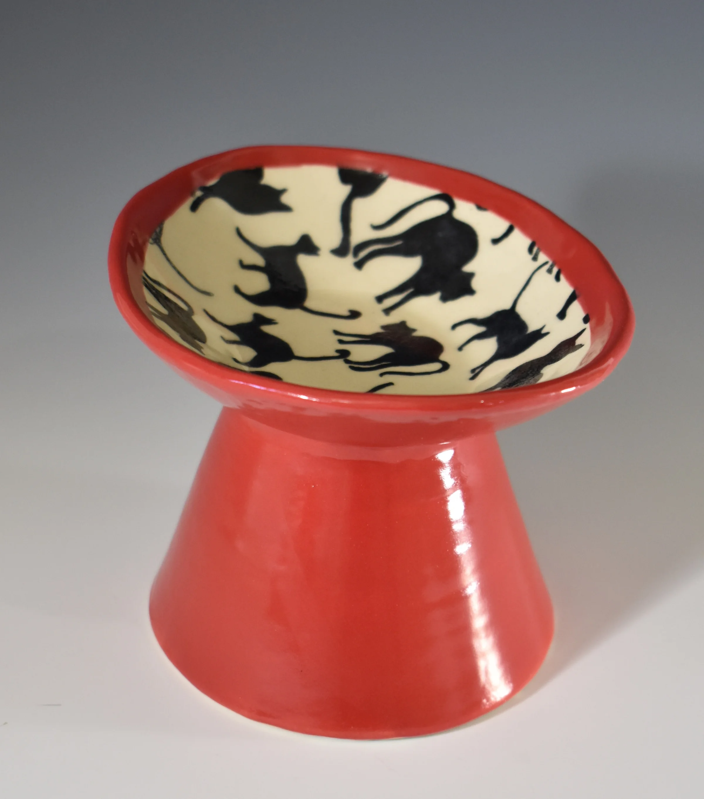Ceramic Pedestal Cat Food Bowl (Red)