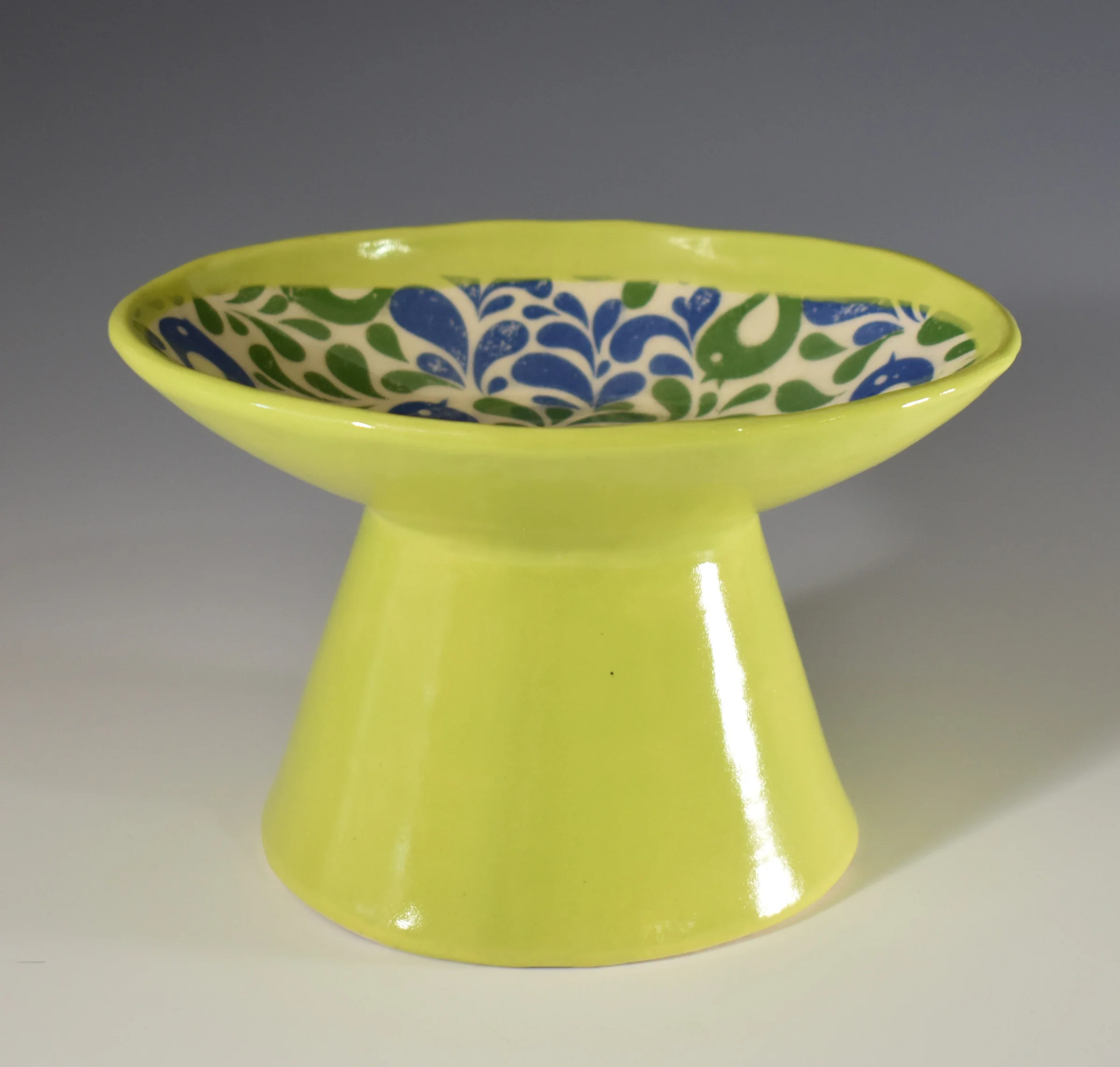 Ceramic Pedestal Cat Food Bowl (Green)