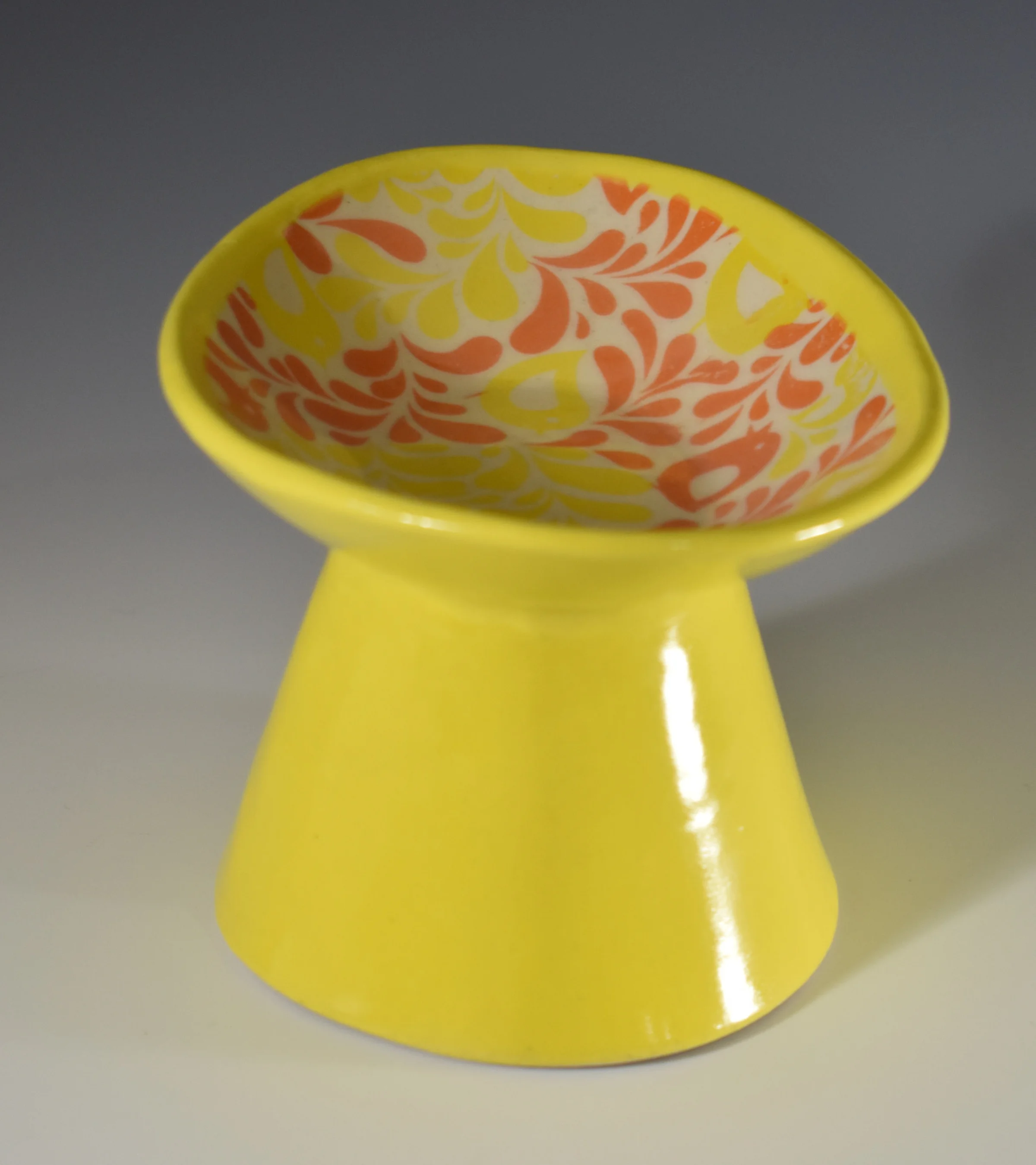 Ceramic Pedestal Cat Food Bowl (Yellow)
