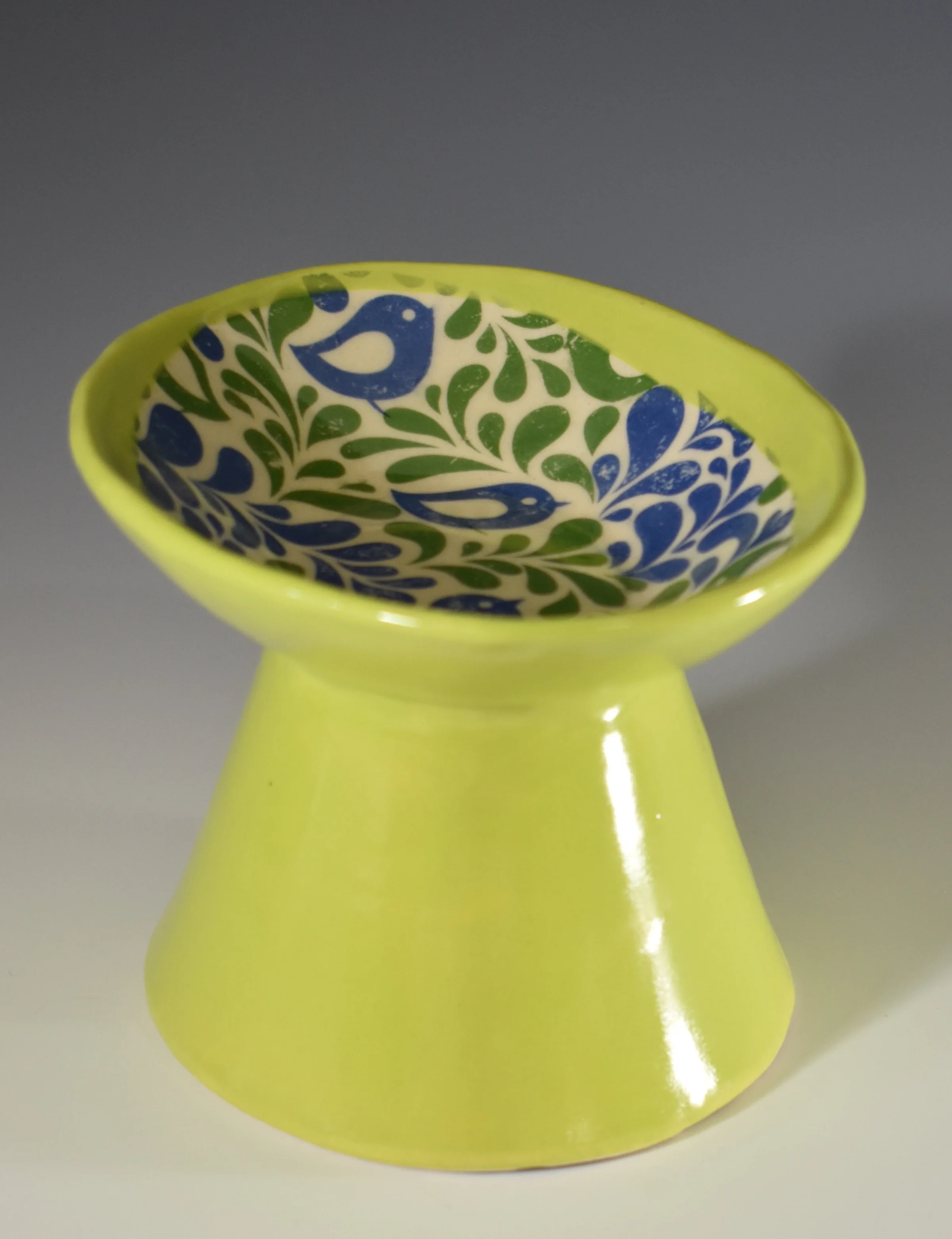 Ceramic Pedestal Cat Food Bowl (Green)